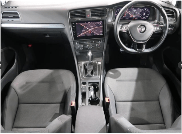 Volkswagen Golf (silver) - Image 2